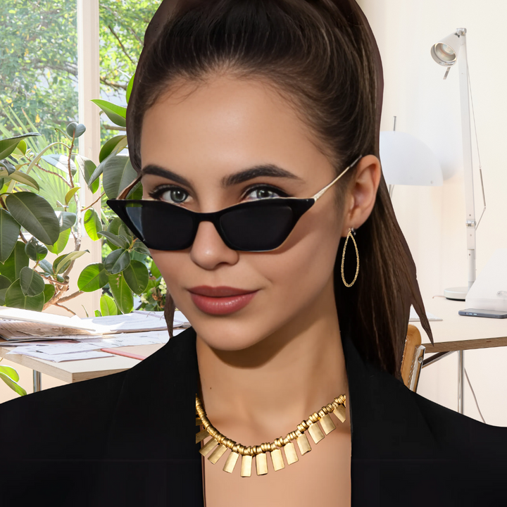 Stylish Women's Sunglasses in Classic Cat-Eye Style